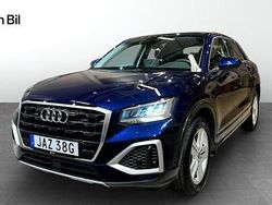 Blå Begagnad 2024 Audi Q2 Advanced SUV | 279 000 kr (Marknadspris)