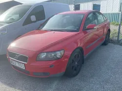 Röd Begagnad 2004 Volvo S40 Sedan | 39 900 kr (Marknadspris)