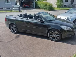 Svart Begagnad 2010 Volvo C70 Momentum Cab | 105 000 kr (Dyr)