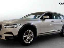 Silver Begagnad 2019 Volvo V90 CC Momentum Kombi | 269 900 kr (Superpris)
