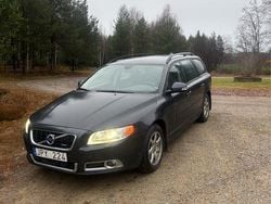 Begagnad 2009 Volvo V70 Momentum Kombi | 33 000 kr (Bra pris)