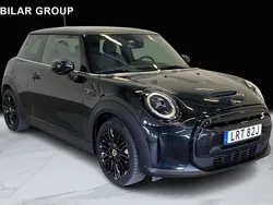 Svart Begagnad 2022 Mini Cooper SE Halvkombi | 224 000 kr (Bra pris)