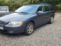 Grå Begagnad 2007 Volvo V70 Momentum Kombi | 44 000 kr (Lite dyr)