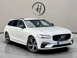 Vit Begagnad 2021 Volvo V90 R-Design Kombi | 380 000 kr (Marknadspris)