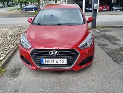 Röd Begagnad 2016 Hyundai i40 Kombi | 130 000 kr (Marknadspris)