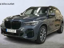 Grå Begagnad 2022 BMW X5 iPerformance SUV | 539 900 kr