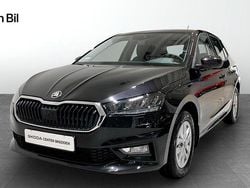 Svart Ny 2025 Skoda Fabia Selection Halvkombi | 269 300 kr (Marknadspris)