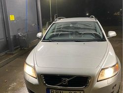 Grå Begagnad 2010 Volvo V50 Kinetic Kombi | 35 000 kr