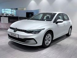 Vit Begagnad 2022 VW Golf VIII Halvkombi | 209 900 kr (Marknadspris)