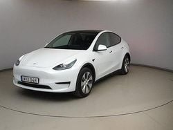 Vit Begagnad 2023 Tesla Model Y Standard Range SUV | 379 900 kr (Marknadspris)