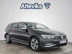 Mörkgrå Begagnad 2020 VW Passat Alltrack Kombi | 269 900 kr (Marknadspris)
