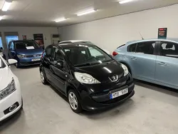 Svart Begagnad 2008 Peugeot 107 Halvkombi | 19 900 kr (Marknadspris)