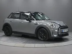 Grå Begagnad 2022 Mini Cooper Halvkombi | 259 000 kr (Lite dyr)