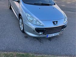 Grå Begagnad 2007 Peugeot 307 Kombi | 19 900 kr (Marknadspris)
