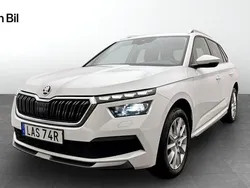Vit Begagnad 2023 Skoda Kamiq Adventure SUV | 233 900 kr (Marknadspris)