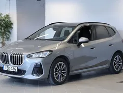 Grå Begagnad 2023 BMW 225 Active Tourer M Sport Minibuss | 359 900 kr (Bra pris)