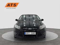 Svart Begagnad 2011 Ford Focus Titanium Halvkombi | 34 900 kr (Marknadspris)