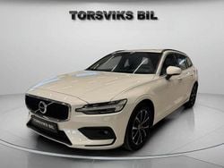 Vit Begagnad 2021 Volvo V60 Momentum Kombi | 319 900 kr (Lite dyr)