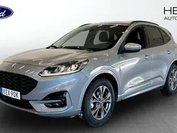 Grå (silver) Begagnad 2023 Ford Kuga ST-Line SUV | 314 900 kr (Dyr)