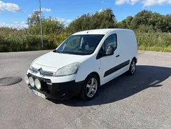 Vit Begagnad 2012 Citroën Berlingo Minibuss | 42 900 kr (Marknadspris)