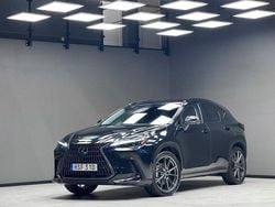Svart Begagnad 2025 Lexus NX450h+ Executive Line SUV | 599 900 kr (Superpris)