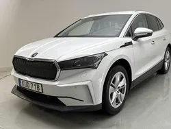 Vit Begagnad 2022 Skoda Enyaq iV Comfort SUV | 319 000 kr