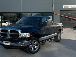 Mörkblå (blå) Begagnad 2004 Dodge Ram Pickup | 109 900 kr