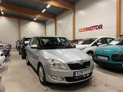 Silver Begagnad 2014 Skoda Fabia Halvkombi | 59 900 kr