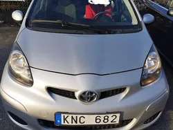 Silver Begagnad 2009 Toyota Aygo Halvkombi | 30 000 kr (Bra pris)