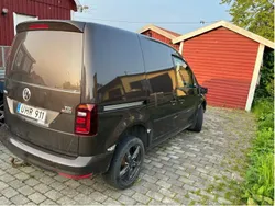 Brun Begagnad 2016 VW Caddy Minibuss | 35 000 kr
