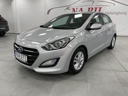 Silver Begagnad 2015 Hyundai i30 Comfort Halvkombi | 104 900 kr (Lite dyr)