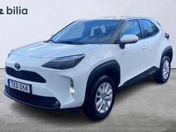 Vit Begagnad 2022 Toyota Yaris Hybrid Active SUV | 244 900 kr (Marknadspris)