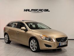 Ljusgul Begagnad 2010 Volvo V60 Summum Kombi | 139 500 kr (Marknadspris)