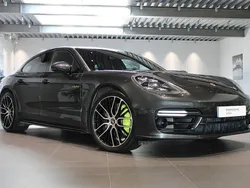 Grå Begagnad 2023 Porsche Panamera 4 Platinum Edition Sedan | 1 045 000 kr (Lite dyr)