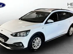 Vit (white) Begagnad 2020 Ford Focus Active Kombi | 184 900 kr (Marknadspris)
