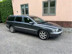 Grå Begagnad 2004 Volvo V70 Kombi | 26 500 kr (Marknadspris)