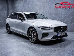 Vit Begagnad 2019 Volvo V60 R-Design Kombi | 329 800 kr (Marknadspris)