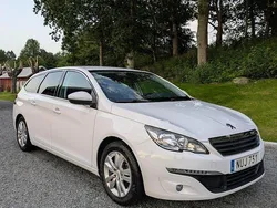 Vit Begagnad 2015 Peugeot 308 Active Kombi | 70 900 kr