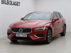 Röd Begagnad 2022 Volvo V60 Core Kombi | 379 500 kr (Bra pris)