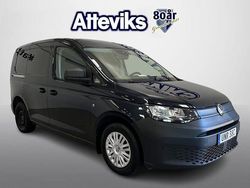 Blå Begagnad 2022 VW Caddy Minibuss | 209 000 kr (Marknadspris)