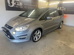 Grå Begagnad 2012 Ford S-MAX Sport Minibuss | 74 900 kr (Marknadspris)