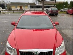 Röd Begagnad 2011 Skoda Octavia RS Kombi | 27 000 kr (Superpris)