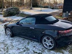 Svart Begagnad 2007 Alfa Romeo Spider Cab | 106 000 kr