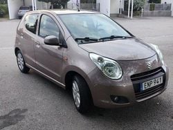 Brun Begagnad 2011 Suzuki Alto Halvkombi | 33 000 kr (Marknadspris)