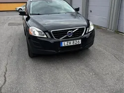 Svart Begagnad 2012 Volvo XC60 Summum SUV | 110 000 kr (Superpris)