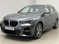 Grå Begagnad 2022 BMW X1 M Sport SUV | 334 900 kr