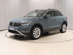 Mörkblå Begagnad 2024 VW T-Roc Life SUV | 314 900 kr (Lite dyr)
