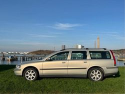 Grå Begagnad 2001 Volvo V70 Kombi | 34 900 kr (Dyr)