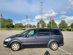 Grå Begagnad 2009 Ford Galaxy Titanium Minibuss | 30 000 kr