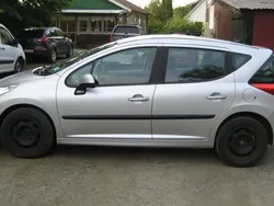 Ljusgrå Begagnad 2009 Peugeot 207 Kombi | 42 900 kr (Marknadspris)